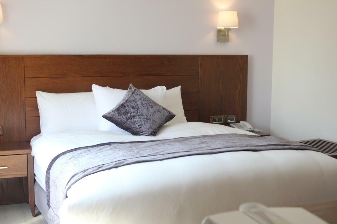 Lavender Boutique Hotel รามัลเลาะห์ ภายนอก รูปภาพ